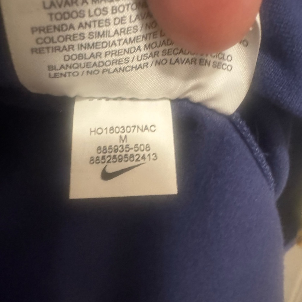 Women's Nike Dri Fit Running Jacket - Picture 7 of 8